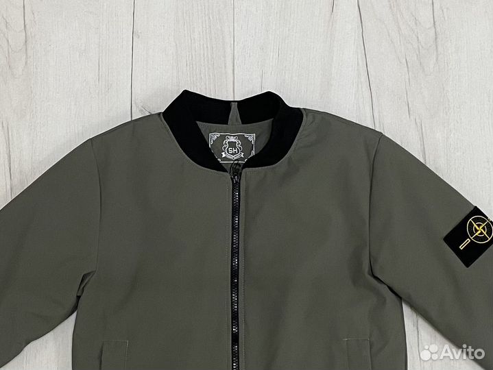 Демисезонный бомбер на мальчика Stone Island