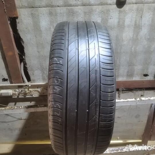 Bridgestone Turanza T001 225/40 R18
