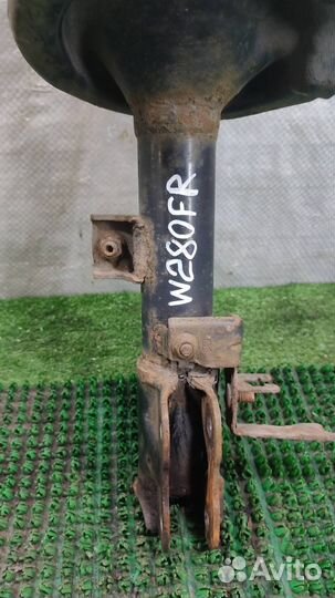 Стойка амортизатора передняя правая Citroen C-Cro