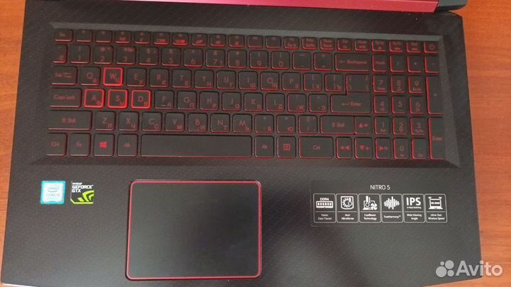 Acer Nitro 5 (i5-8300H; GTX 1050 4 GB; 12 GB RAM)