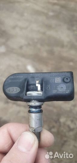 Колпачки на диски geely и датчики давления