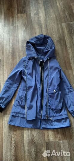 Куртка -плащ новая для девочки