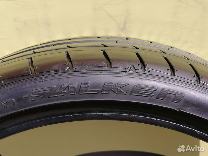 Falken Azenis FK-453 245/30 R20