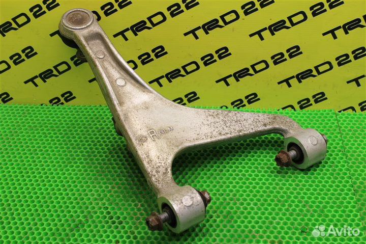 Рычаг подвески задний правый Nissan Skyline KV36