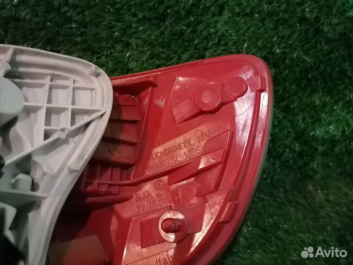 Фонарь (стоп сигнал) левый 8P4945095C Audi A3 8P б