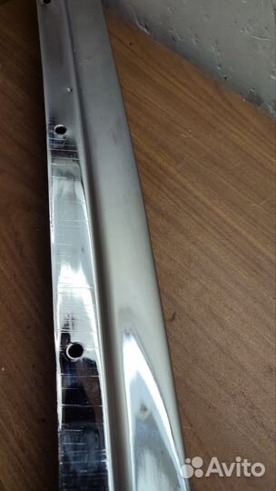 Газ 21 нижняя губа решетки б.у