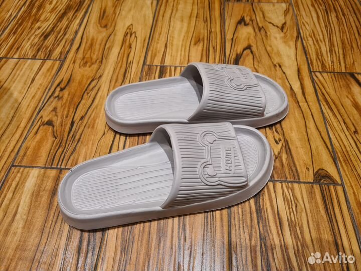 Тапки для бани и душа