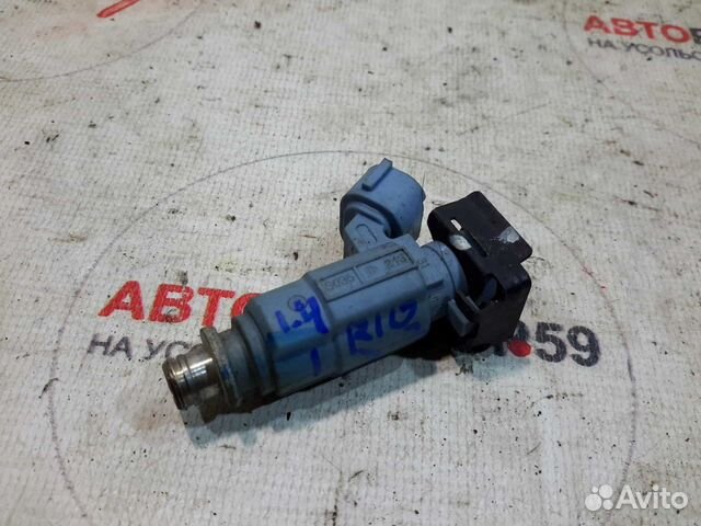 Форсунка топливная KIA RIO 3 QB