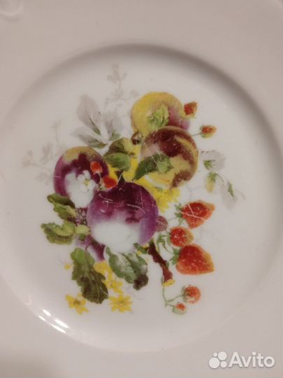 Старинная тарелка