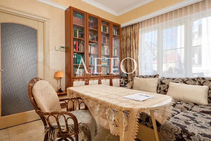 2-к. квартира, 68,4 м², 2/8 эт.