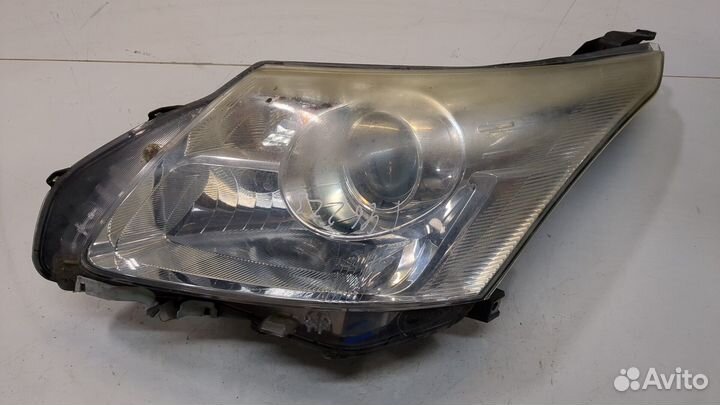 Фара (передняя) Toyota Avensis 3, 2010