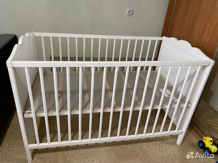 Детская кроватка IKEA хенсвик+матрас