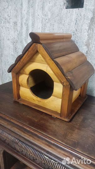 Домик для кошки или небольшой собаки