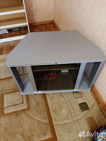 Подставка под телевизор