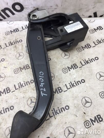 Педаль тормоза Mercedes-Benz W212