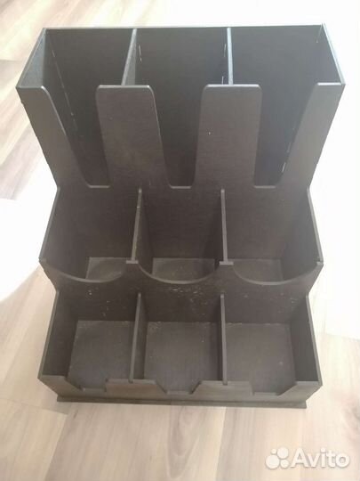 Стойка-держатель для стаканов из дерева