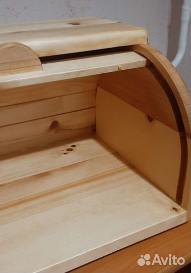 Хлебница деревянная. Кедр