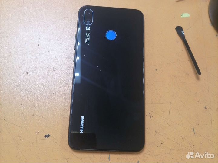 Телефон huawei nova 3i