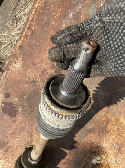 Привод передний правый Pajero Sport 3.2 АКПП 08-15