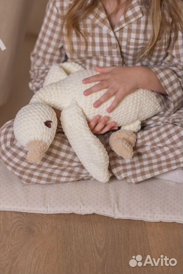 Гусь обнимусь вязаный