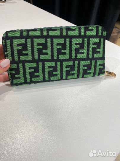 Клатч fendi