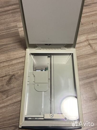 Сканер Canon lide 70