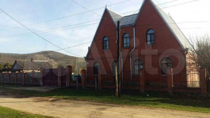 Дом 188 м² на участке 17 сот.