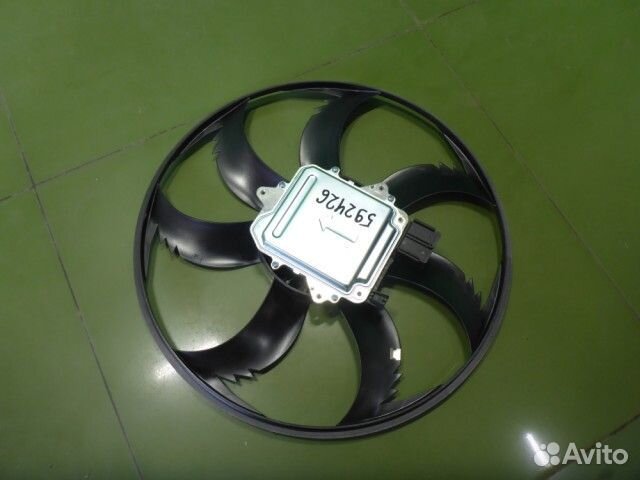 Вентилятор охлаждения радиатора Toyota Rav-4 с 201
