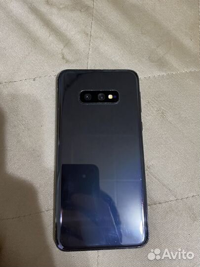 Samsung Galaxy S10e, 6/128 ГБ