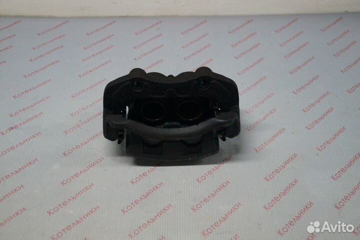 Nissan 41011-8H300 Суппорт тормозной, передний L