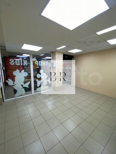 ТК 2 этаж отличный трафик охрана парковка 17.1 м²