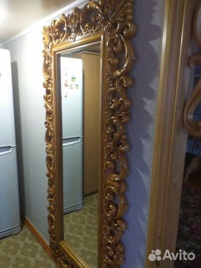 Зерколо резное