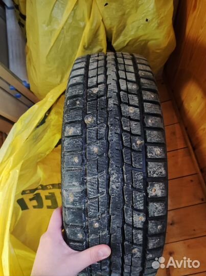 Dunlop SP Winter Ice 01 175/65 R14 82T