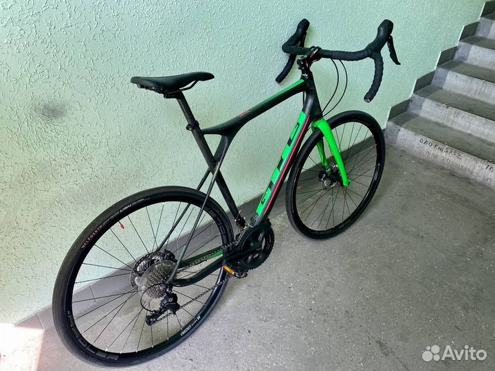 Топовый карбоновый гравийный велосипед