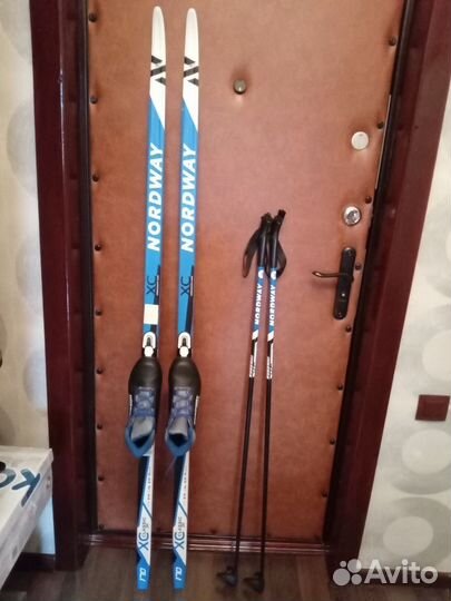 Беговые лыжи