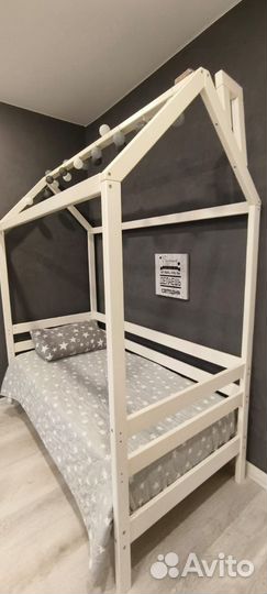 Кроватка домик