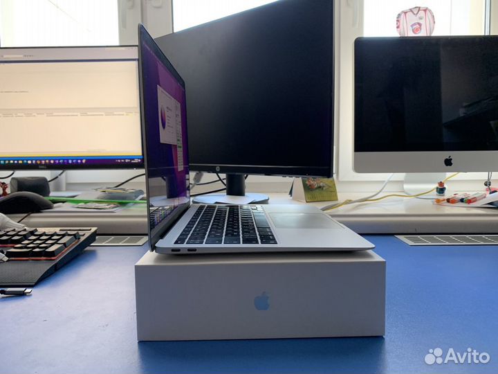 Серебристый MacBook Air M1 16/256