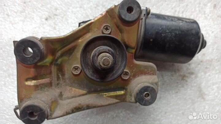 Моторчик стеклоочистителя Mazda 626 GE