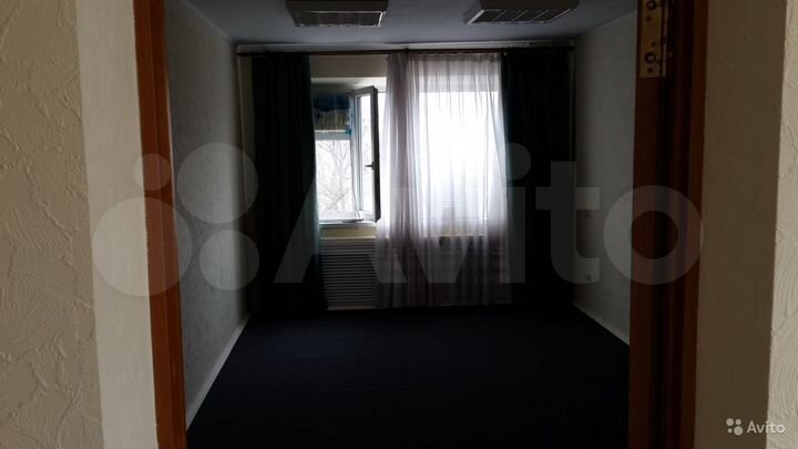 Офис с парковкой 45 м²