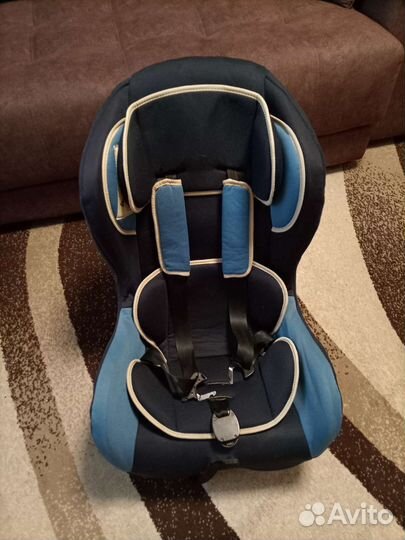 Автомобильное кресло
