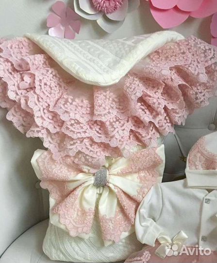 Комплект на выписку для девочки весна-осень