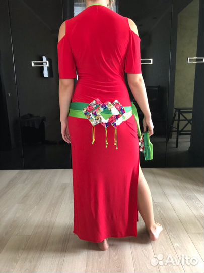 Танцевальный костюм для восточных танцев