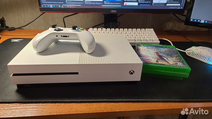 Xbox One S 1tb с играми