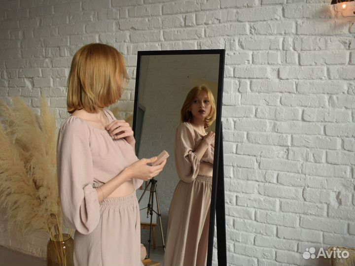 Зеркало напольное черное