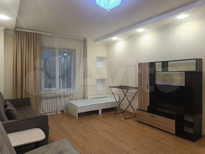 2-к. квартира, 57 м², 5/16 эт.