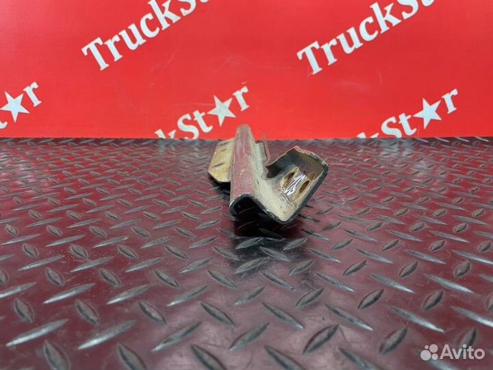 Кронштейн спойлера Scania 5-series