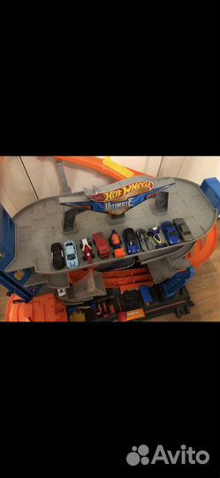Hot wheels гараж с акулой