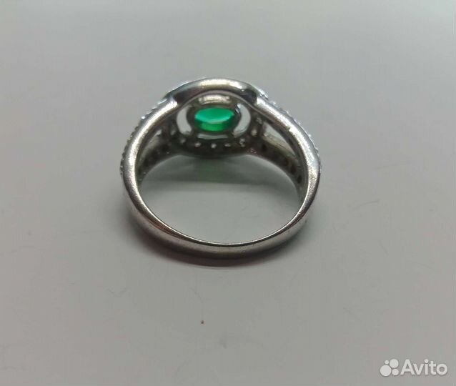 Серебряное кольцо с хризопразом