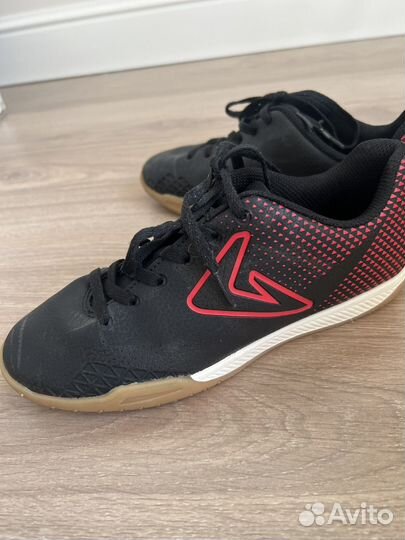 Бутся футбольные