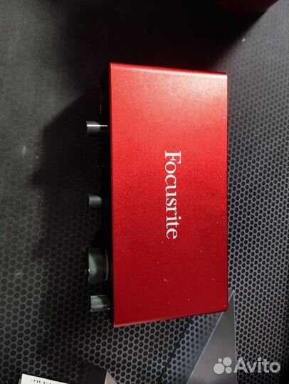 Звуковая карта Focusrite Scarlett 2i2 3rd Gen